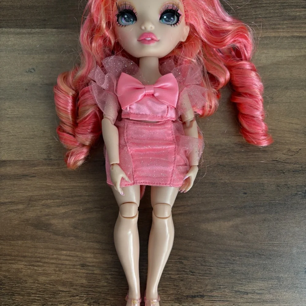 Rainbow High PINKLY PAIGE Pink New Friends Fashion Doll Articulated MGA 2022